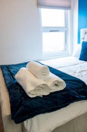 3Beds / 3Baths Close to Portobello road